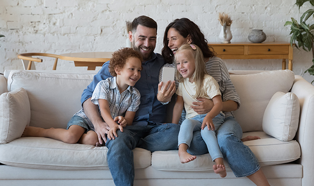 Famiglia sorridente
